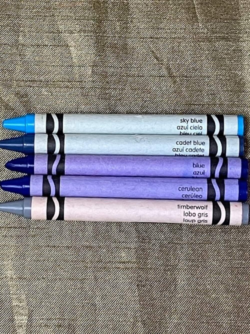 Crayola Crayon - Blue Hues 5 CT - Binney & Smith Retired Color Vintage Preowned
